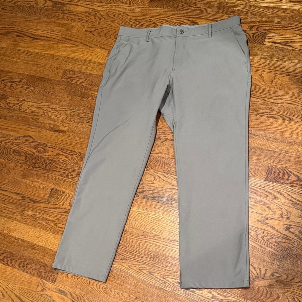 Free Fly Apparel Men's Light Gray Chinos size 40x32